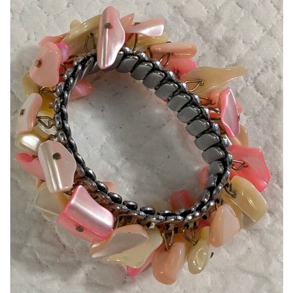 Mother of Pearl Shell Abalone Chips Beads Stretch Bracelet Vintage Cha Cha Pink - Picture 8 of 9